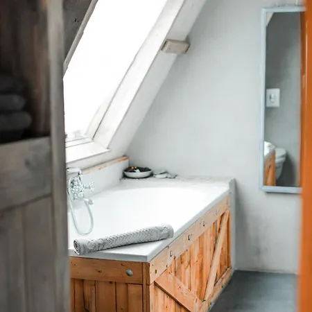 & - Casa De Familia Affittacamere Bergen